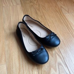 Girls cat & jack black flats size 5
